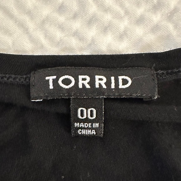 Torrid Tie-Dye Black and White Open Front Top Size OO - Picture 5 of 5